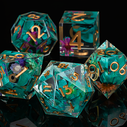 DnD Resin Dice Clear Transparent Green Leaf Flower Plant