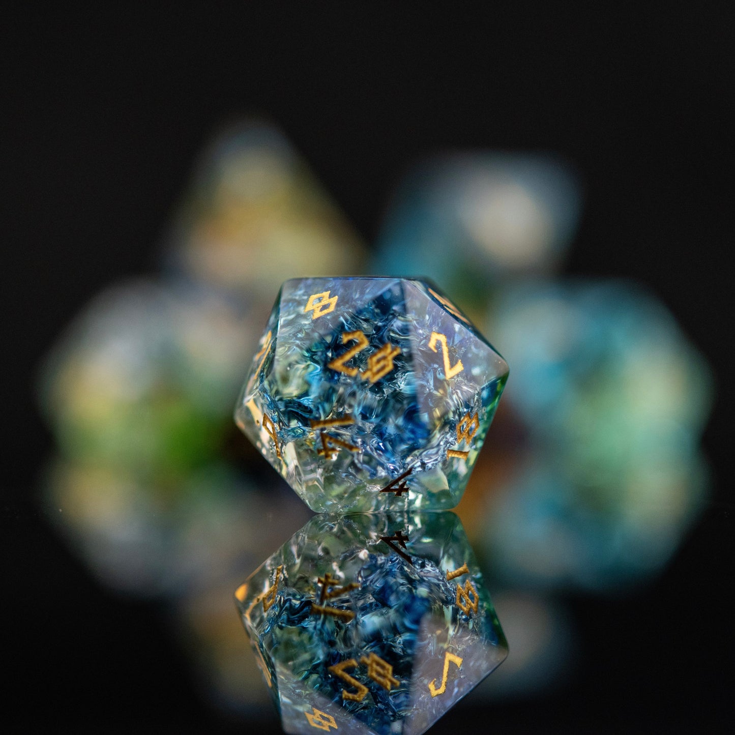River's Stone Shattered Glass Dice Set