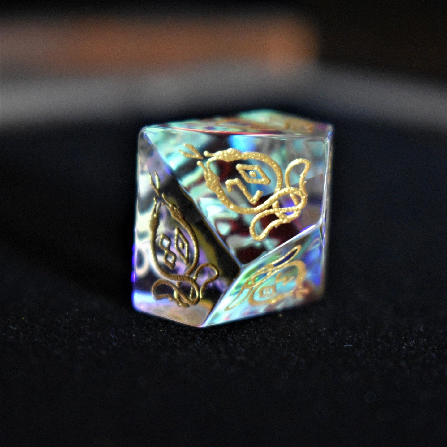 World Serpent Prism Glass Dice Set